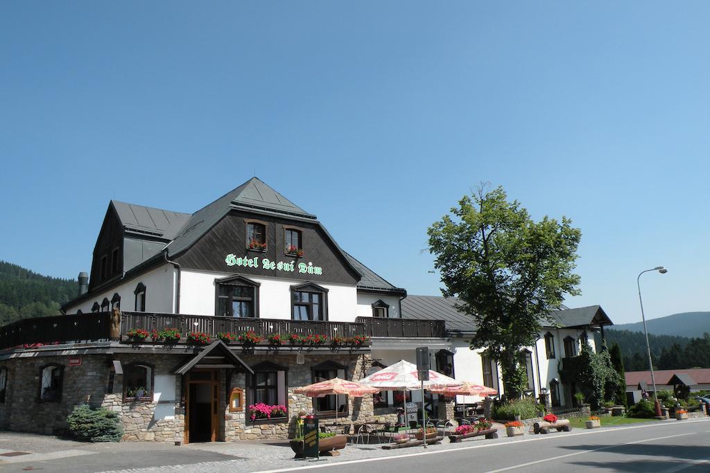 Hotel Lesni Dum Janské Lázně Esterno foto