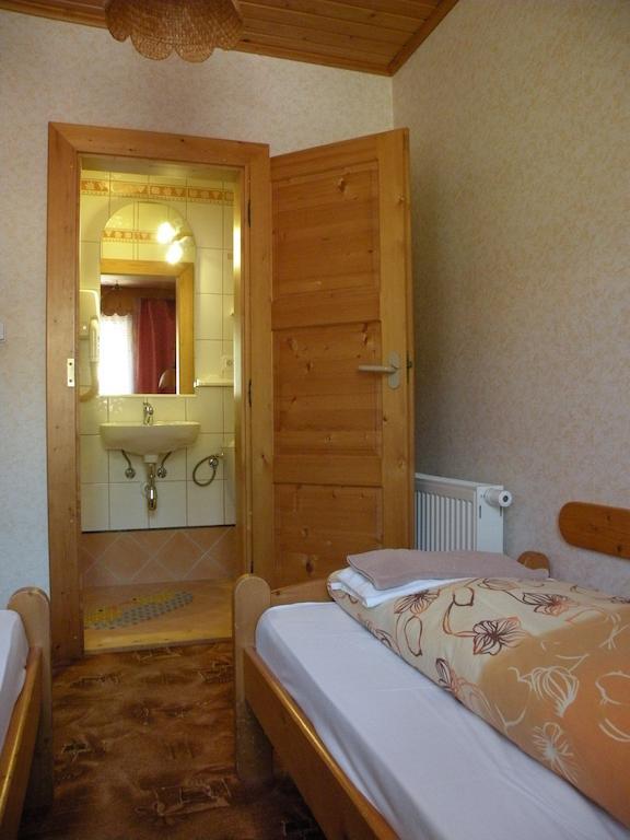 Hotel Lesni Dum Janské Lázně Camera foto