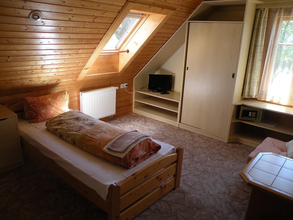 Hotel Lesni Dum Janské Lázně Camera foto